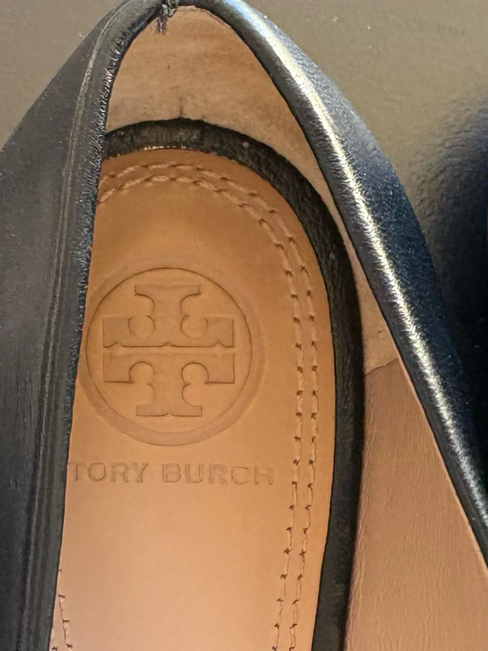 Tory Burch Lowell 2 Black Leather Ballet Flats Logo Size 8 - Picture 5 of 12